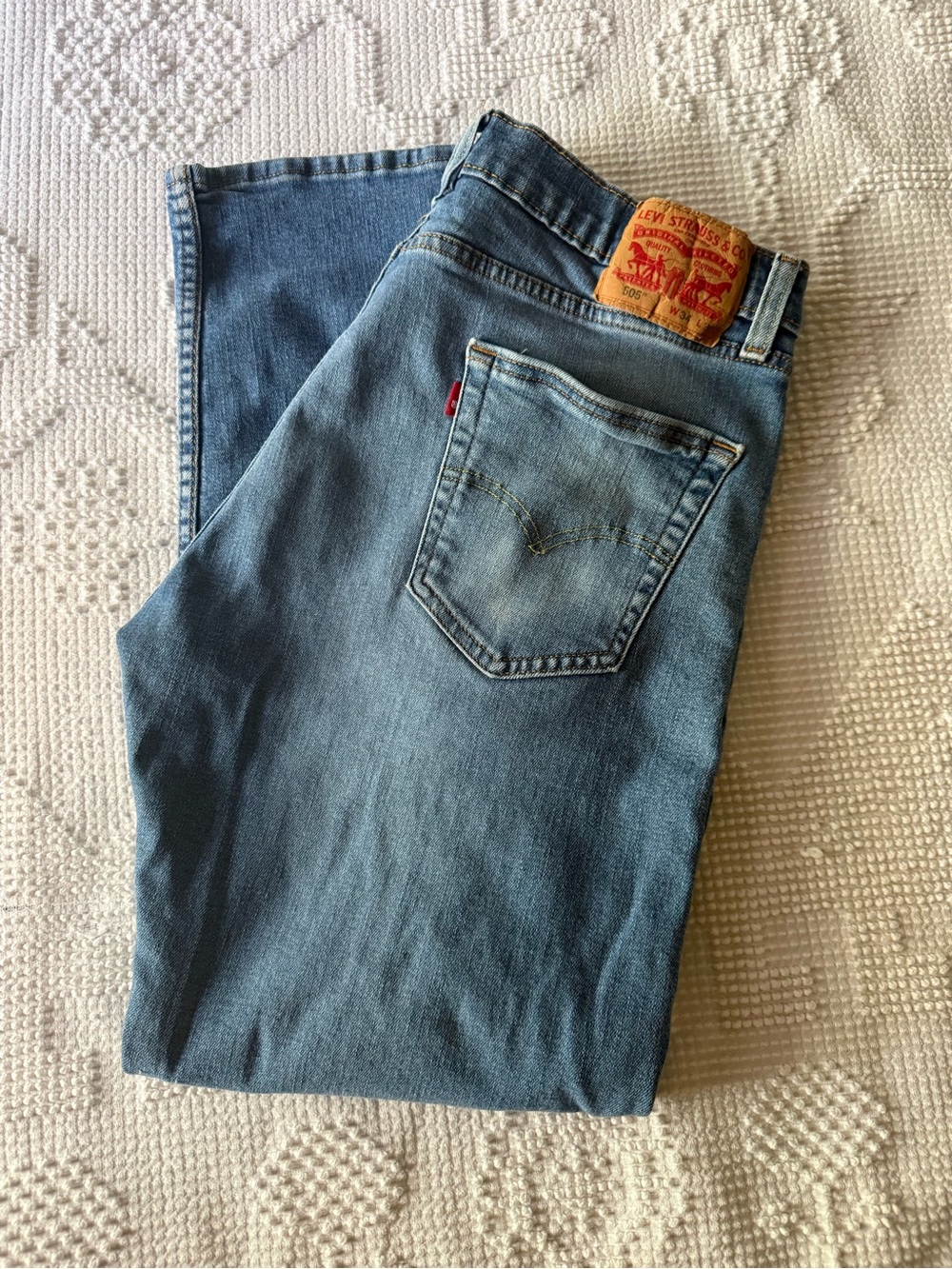 Levi 505 Men’s Straight Jeans in Light Blue Denim